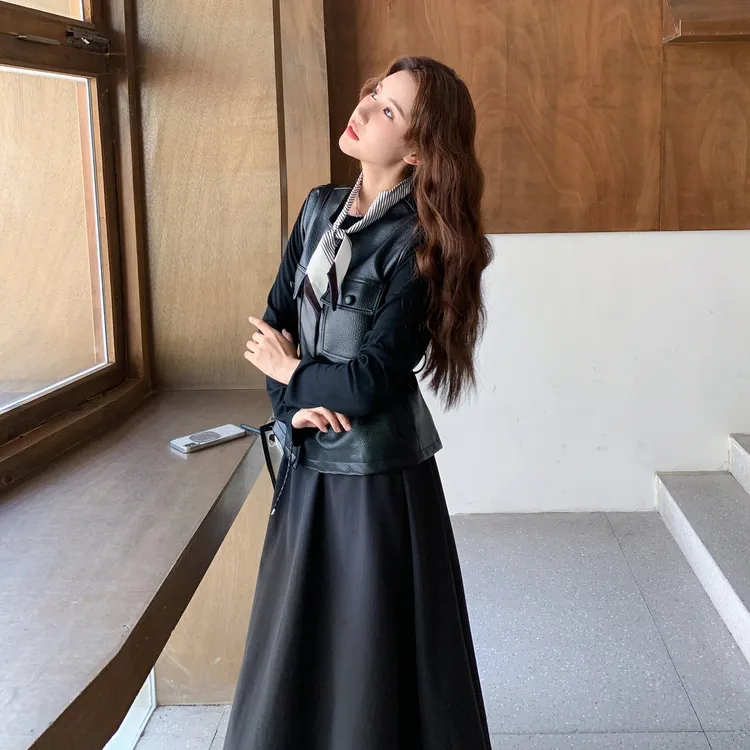 港式气质甜酷风炸街pu皮马甲套装裙女2025秋季新款半身长裙两件套