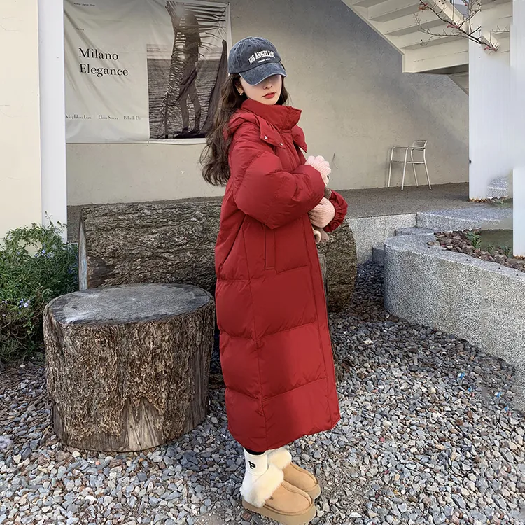 新年圣诞红色长款羽绒服女冬季韩系穿搭宽松加厚白鸭绒保暖面包服