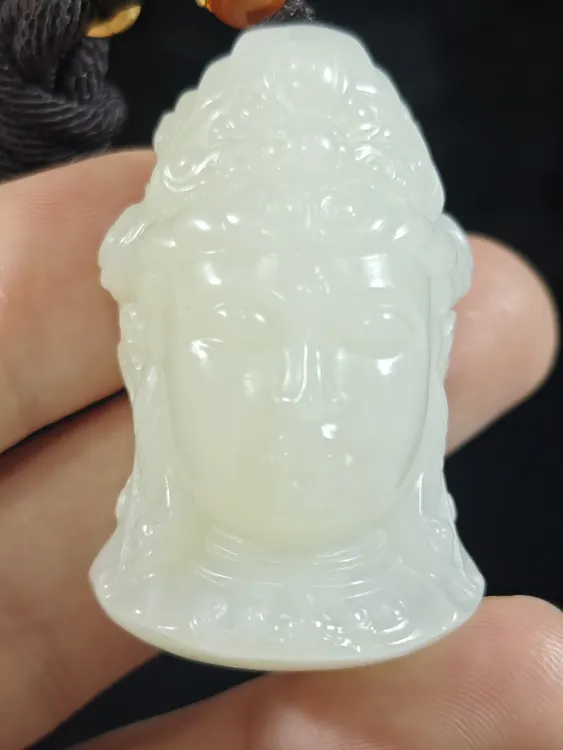 天然和田玉观音吊坠挂件46克45*26*23mm