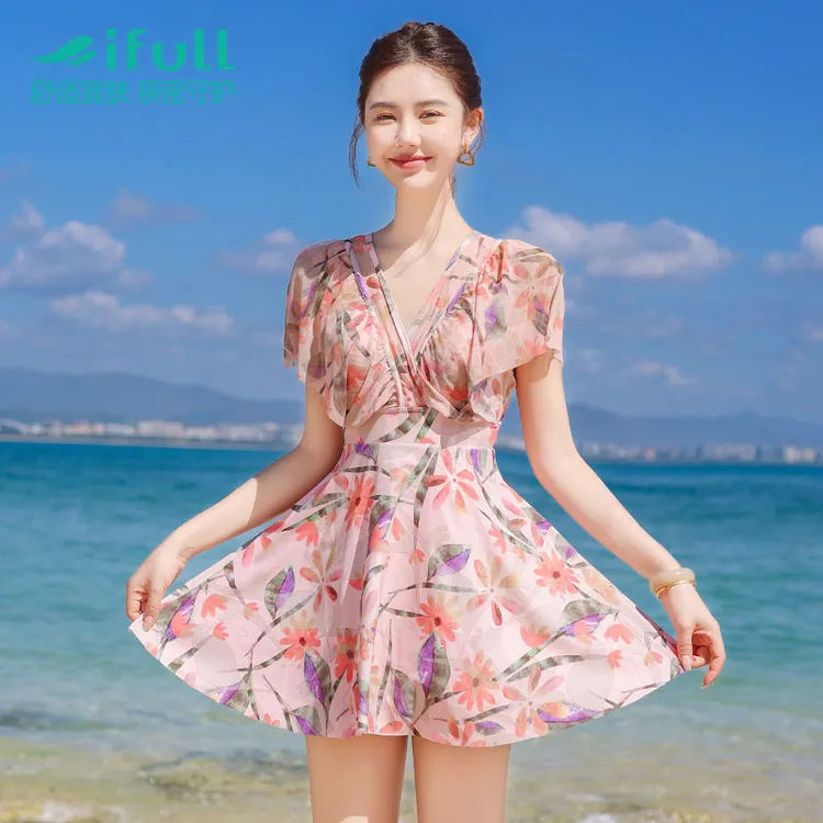 宜肤海边泳衣女款连体保守微胖女孩显瘦遮肉2025新款大码性感泳装
