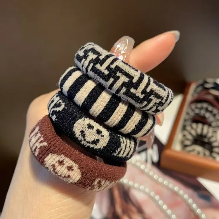 简约无接缝发圈头饰高弹力橡耐用皮筋女扎头发绳时尚马尾头绳发饰