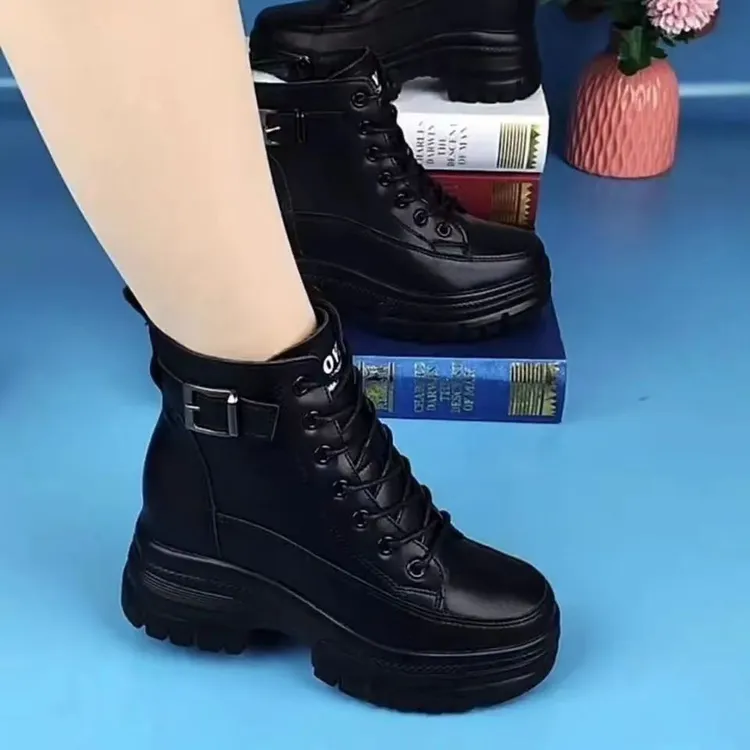 厚底马丁靴女2025年冬季新款百搭时尚内增高小个子英伦风加绒短靴