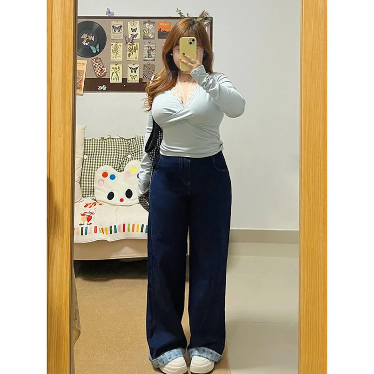 特大码复古格子拼接直筒牛仔裤女秋季胖mm宽松显瘦梨形身材阔腿裤