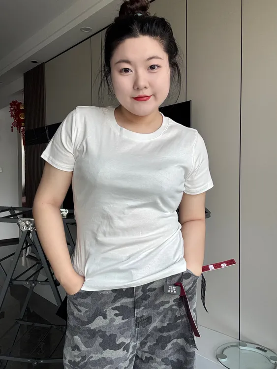 圆领街头风宽松型圆领短袖欧式T恤显瘦健身紧身