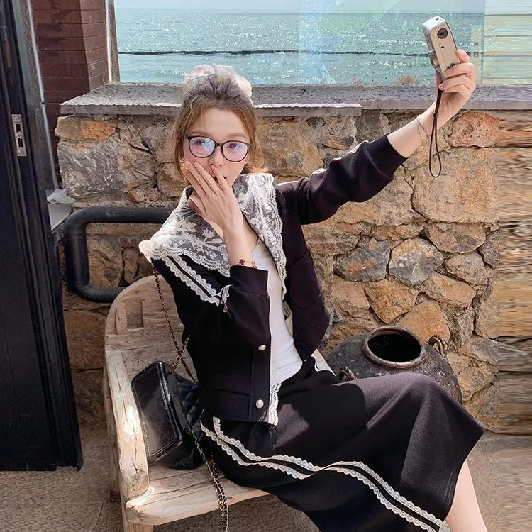 法式蕾丝拼接上衣半身裙两件套女2025年春季新款时尚慵懒风套装裙