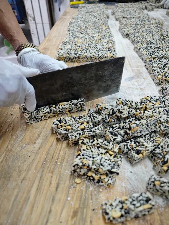潮汕海丰特产纯手工黑芝麻花生酥糖休闲零食小吃