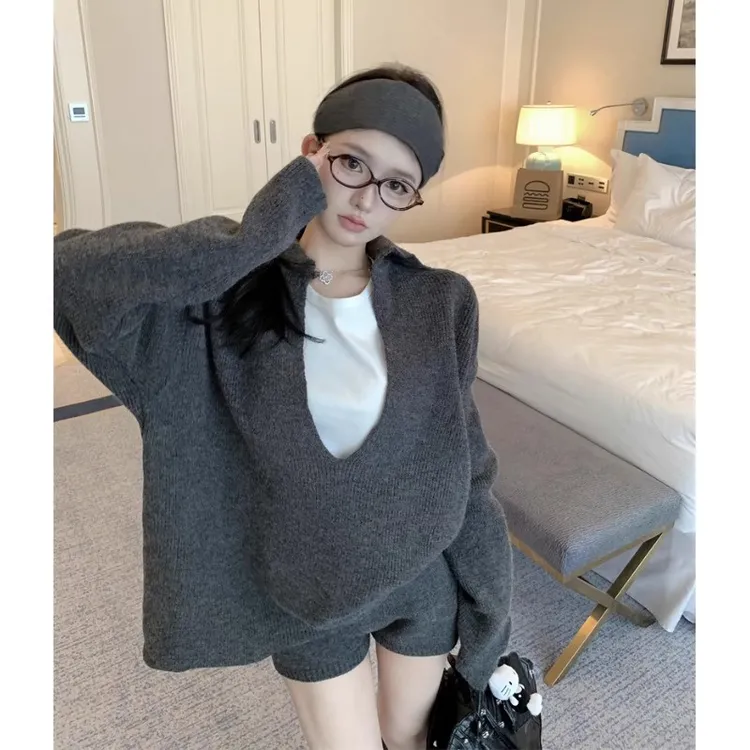一整套入春ootd穿搭慵懒风v领针织毛衣短裤两件套装裤高级感时尚