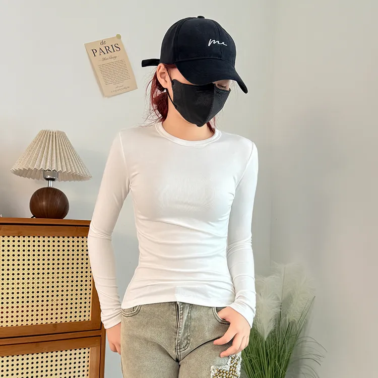 新款时尚洋气百搭长袖圆领T恤打底衫女内搭修身显瘦白色打底衫女