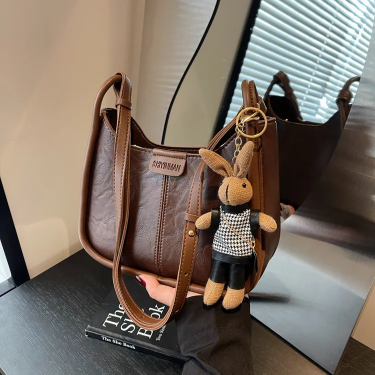 2024新款高级感女士斜跨小包包秋冬爆款洋气单肩包时尚百搭斜跨包