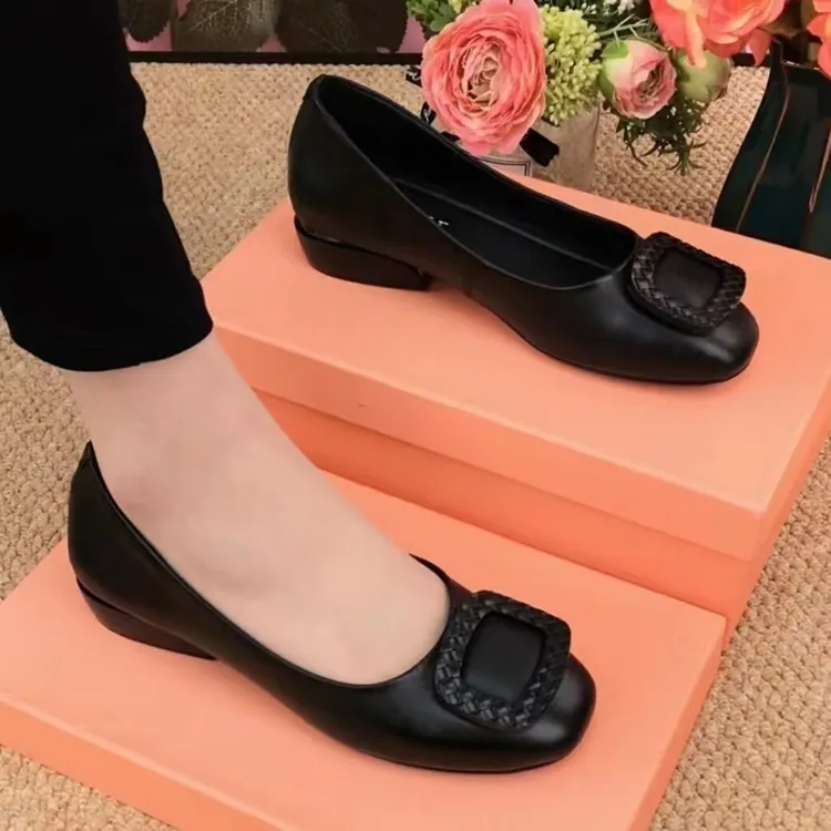 【达人专属】新款软底皮鞋女真软皮粗跟厚底单鞋系带圆头软底妈妈鞋