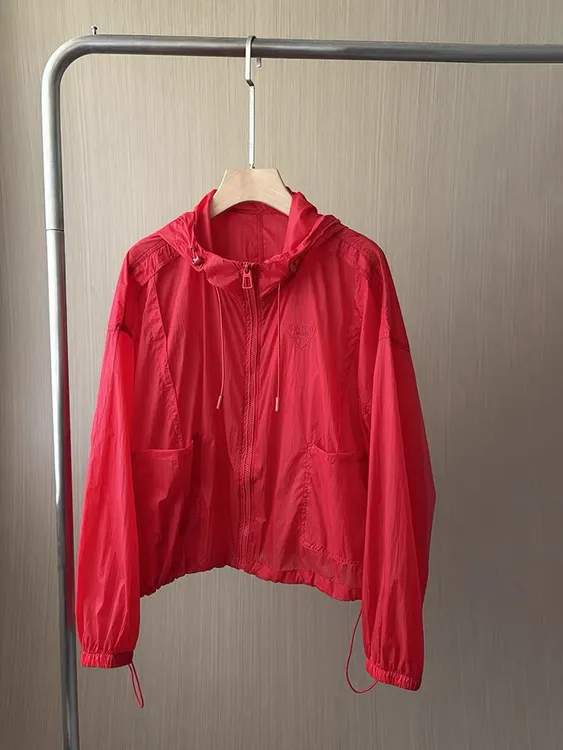 韩版连帽短款常规款夏季修身型防晒服短外套薄款春夏