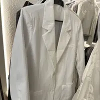 小橙子 白色西装