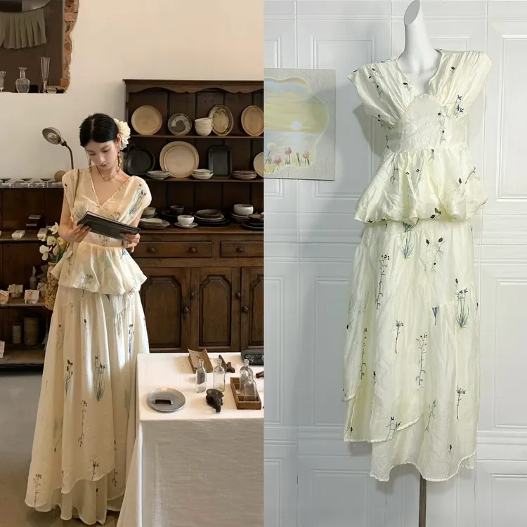 WalkinDark珊瑚颂重工刺绣肌理感天丝上衣/不规则剪裁半裙 2025夏