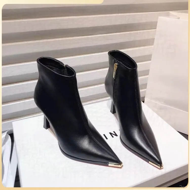 尖头新款短靴2025秋冬季马丁拉链时装气质百搭高跟舒适瘦瘦女靴男