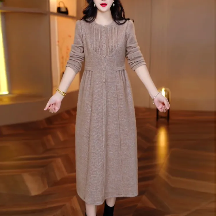 高档气质时尚大码连衣裙女2025秋冬季新款减龄遮肉显瘦中长款裙子