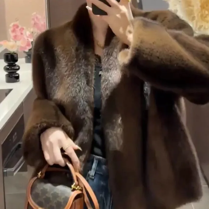 老钱风环保水貂毛外套女网红款女v领水貂毛短款时尚高级感上衣