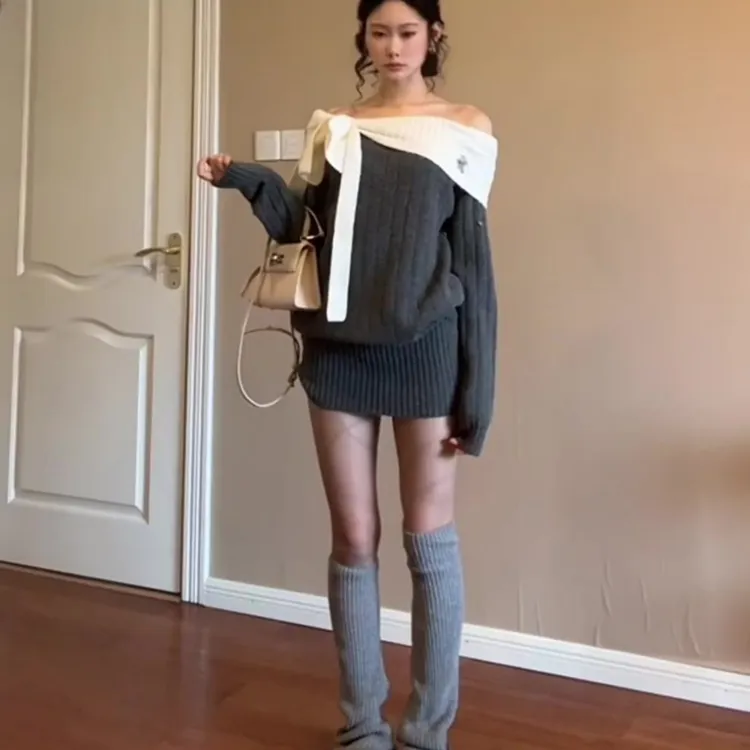 灰色一字肩长袖针织连衣裙女秋冬小个子收腰修身包臀短裙子早秋季