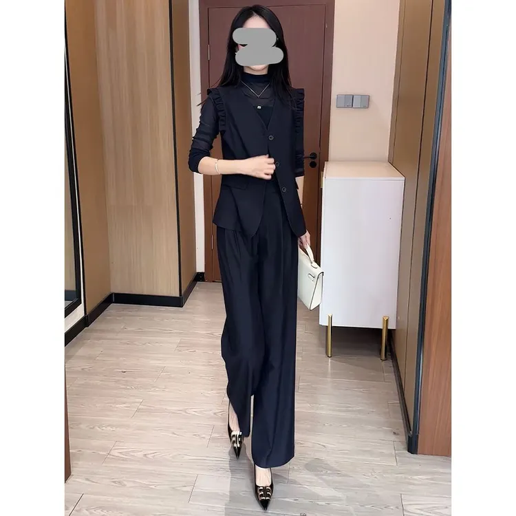 轻奢风设计感外套女2025秋季新款洋气减龄马甲打底衫长裤时尚套装