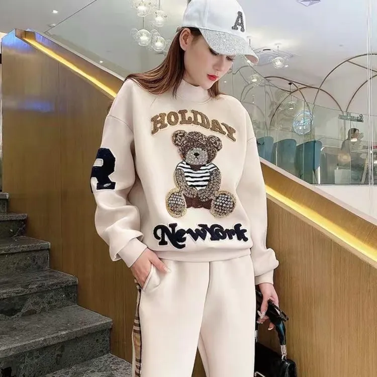 洲站休闲 运动服套装女秋冬2025新款时尚宽松小熊厚棉T加绒两件套
