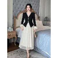 小香风长袖连衣裙女2025早秋新款气质高级感减龄假两件修身长裙子