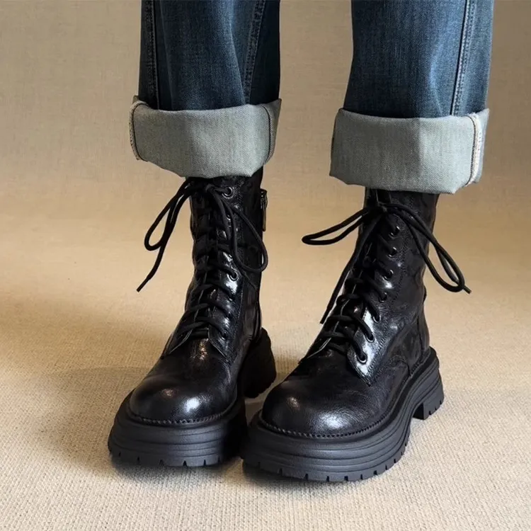 百搭！酷飒英伦风复古马丁靴系带短靴女2025秋冬新爆款小个子厚底