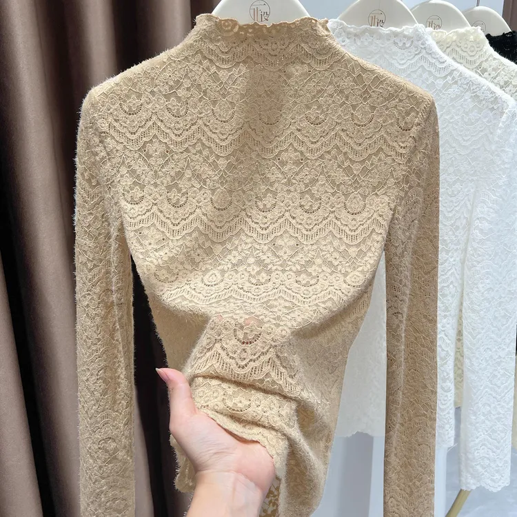 超好看卡其色半高领长袖修身打底衫女款秋冬高档提花镂空时髦上衣