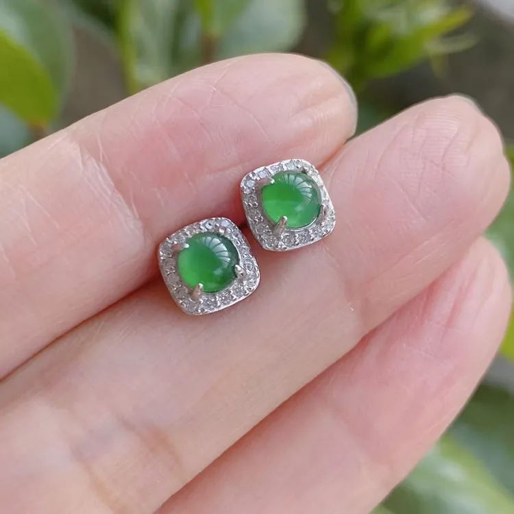 天然A货翡翠S925银镶蛋面耳钉精致气质百搭裸石5mm女款高冰满绿
