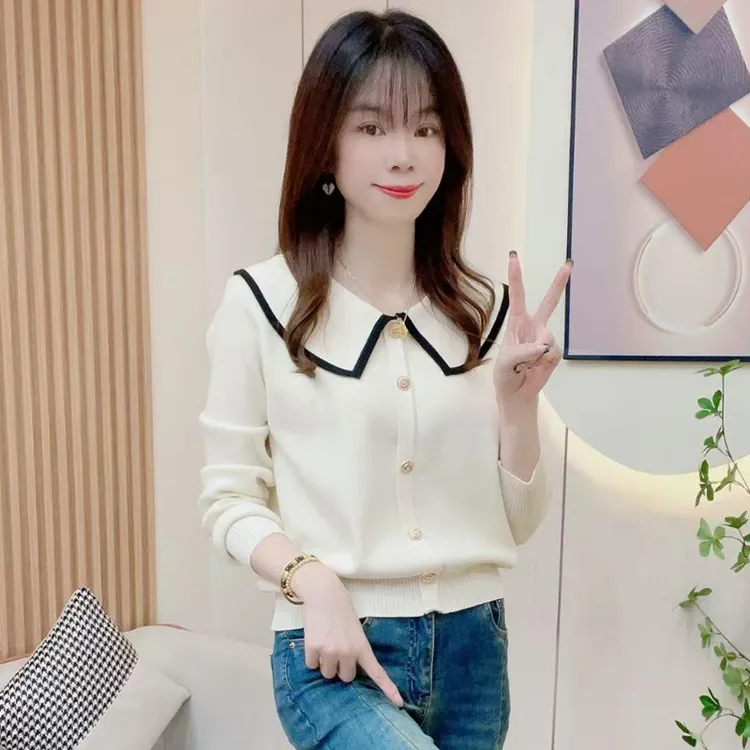 气质减龄娃娃领针织衫女款爆款2025新款时尚拼接显瘦打底长袖上衣