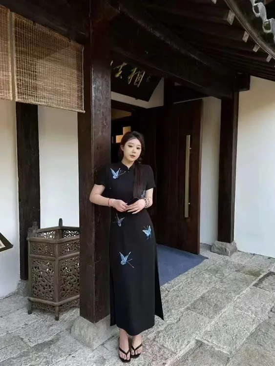 新中式国风蝴蝶刺绣开叉连衣裙女夏季大码气质裙子