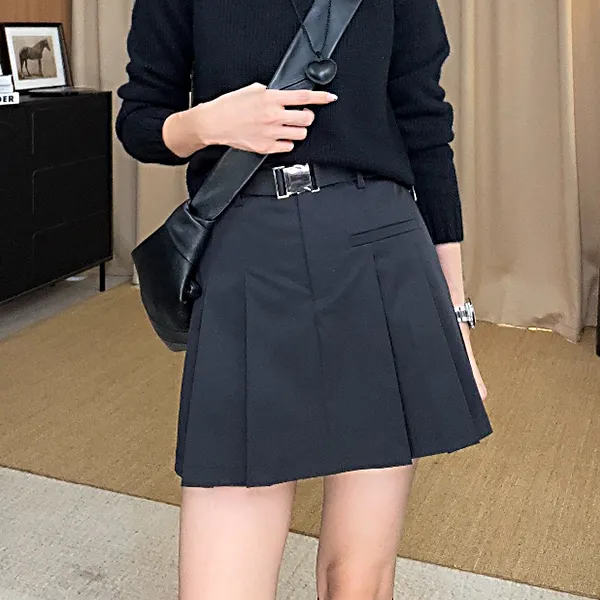 ”户外少女“金属腰带工装学院风四季款进口舒柔特百褶裙短裙101700