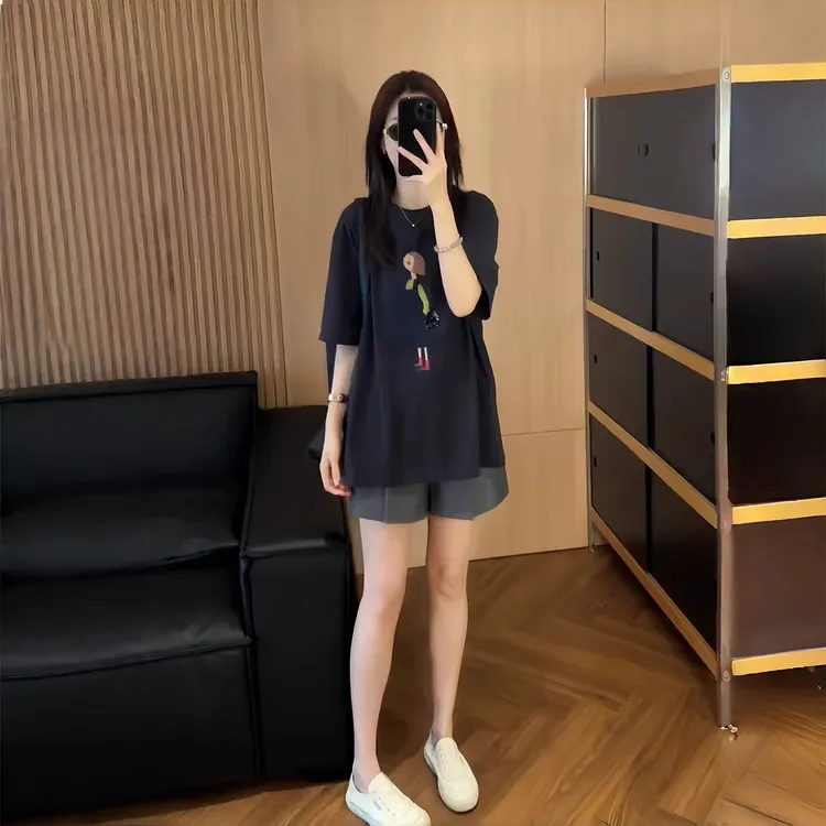 2025超火一套韩版夏装通勤日常显瘦百搭卡通印花T恤短袖短裤套装