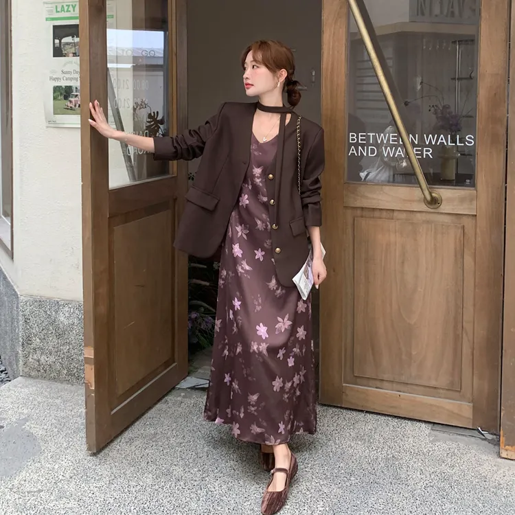 高级感优雅气质飘带西装碎花吊带裙2025春秋新款氛围感法式套装裙