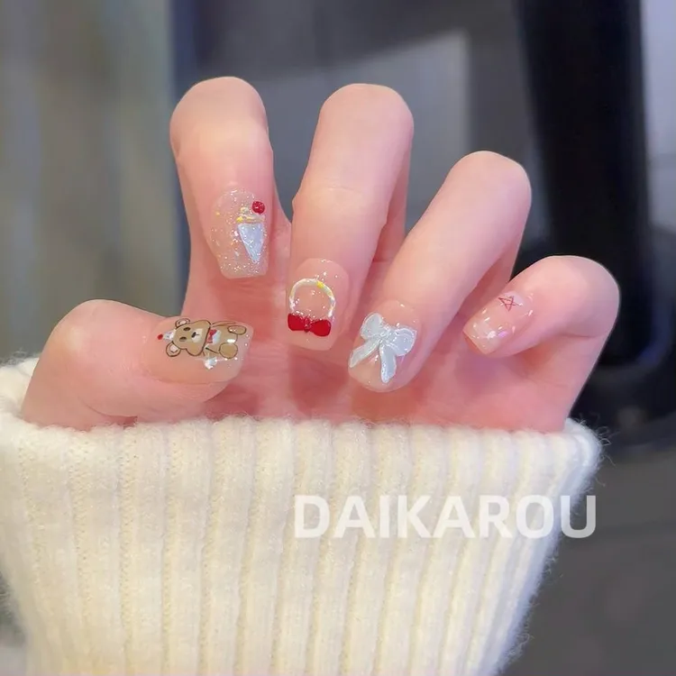 甜梦熊 黛卡柔 预售 哇擦么 新甲型 此度 短椭圆 手工穿戴甲10片