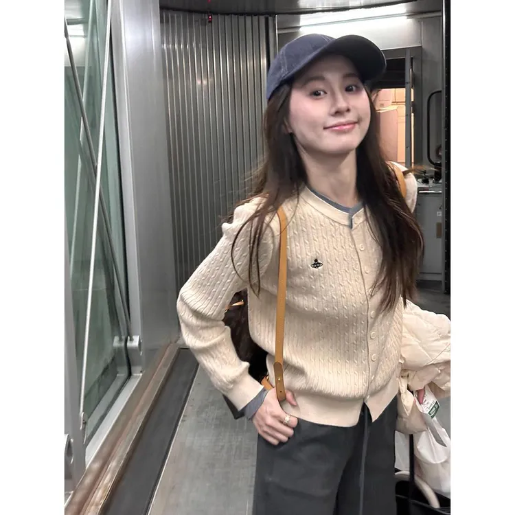 春秋新款韩版氛围感假两件拼接设计针织开衫女小个子外搭短款上衣