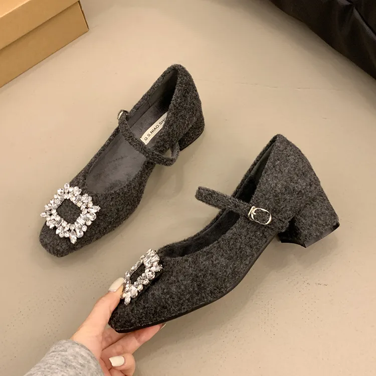 法式低跟黑色晚晚绒鞋女鞋子2025秋冬季水钻方头加绒玛丽珍毛毛鞋