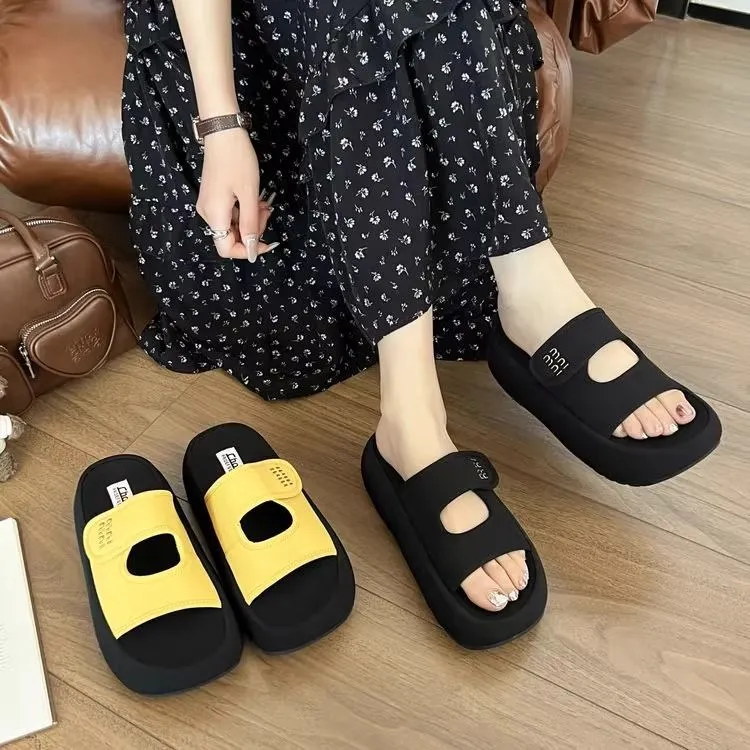 网红厚底凉拖鞋女夏外穿2025配裙子魔术贴休闲防滑沙滩一字拖凉鞋