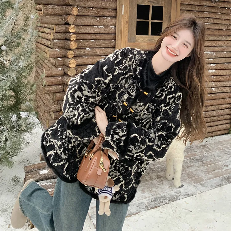 国风新中式羽绒服女2024新款正品爆款高级气质网红新款90绒厚外套