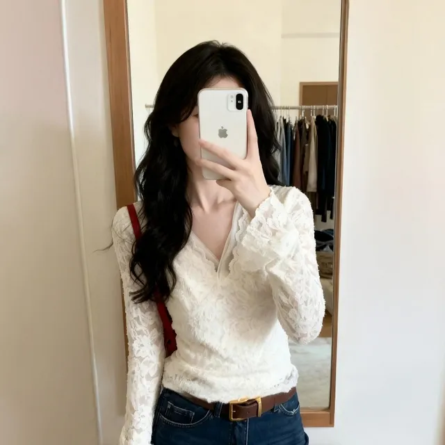 法式浪漫风白色蕾丝v领长袖打底衫女内搭冬加绒加厚修身洋气上衣