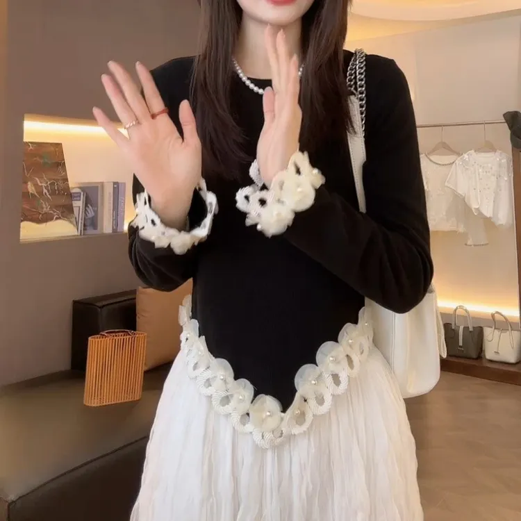 【蒂凡尼】温柔不规则钉珠显瘦打底衫上衣LK2502099