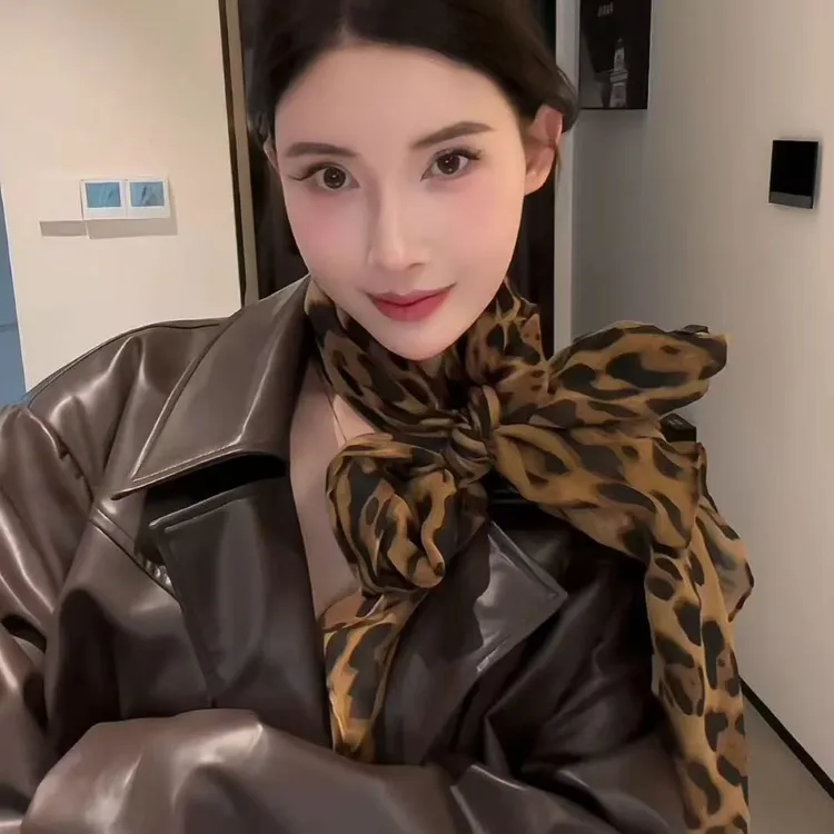 豹纹复古辣妹新款丝巾高级感个性长巾