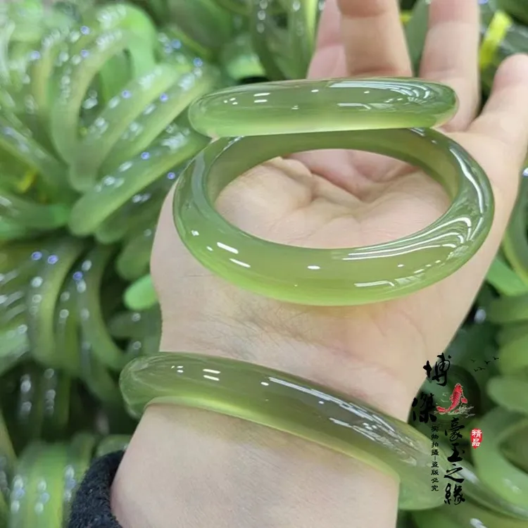银吊坠 天然贵妃镯冰种马料远山黛湖水绿髓手镯鸭蛋青风石镯子