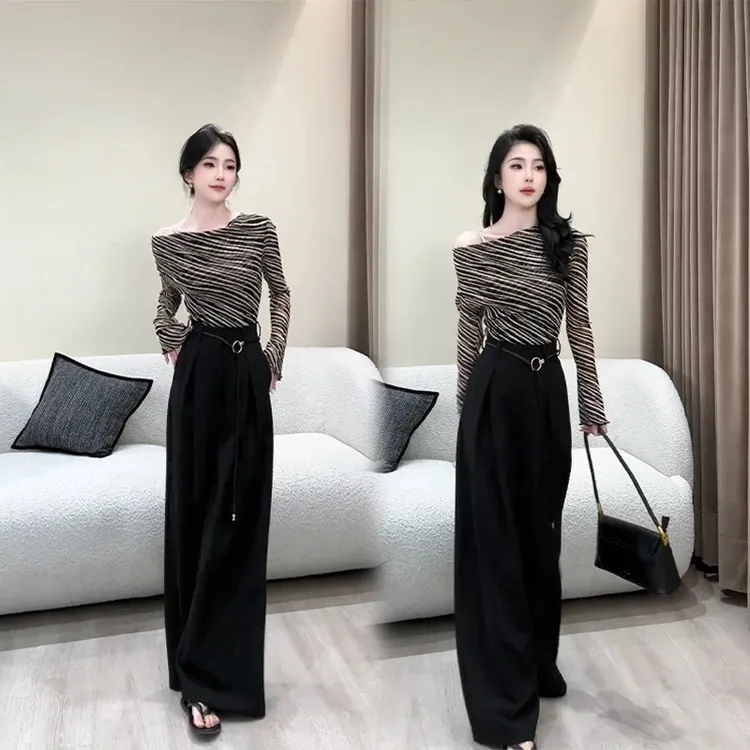 春秋气质女神范高端套装纯欲显瘦斑马纹斜肩长袖T恤阔腿裤两件套