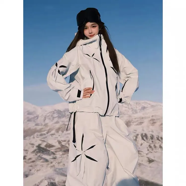 白色滑雪服外套女2025新款户外防风防水超好看单双板雪服套装