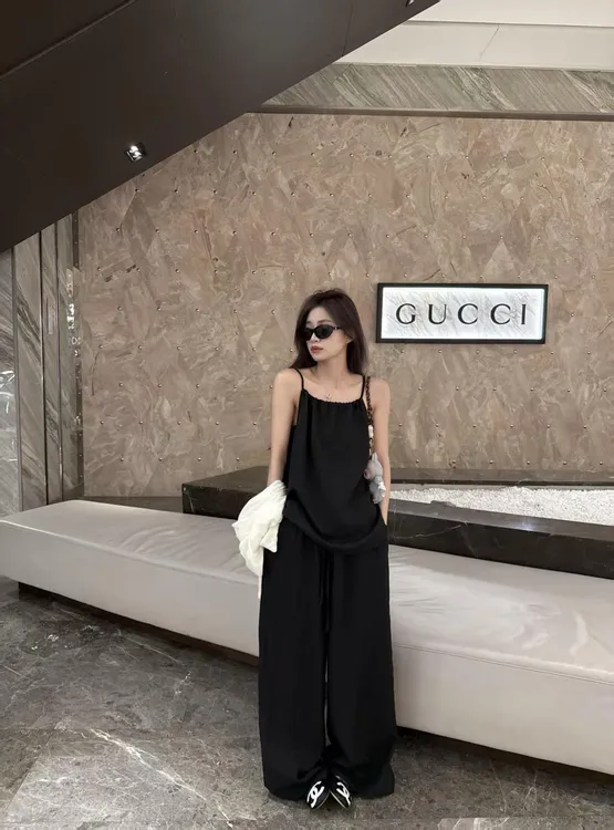 套装领口吊带大长腿裤百搭两件套女夏内搭露肩休闲风无袖法式 