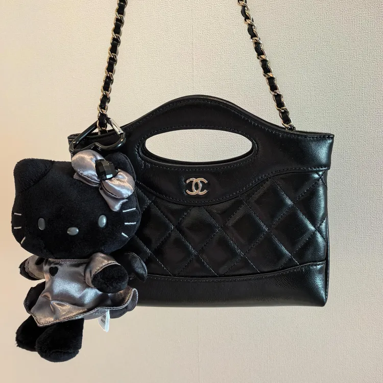 【大阪限定】HelloKitty纯黑天使Kitty钥匙扣玩偶黑皮hellokitty