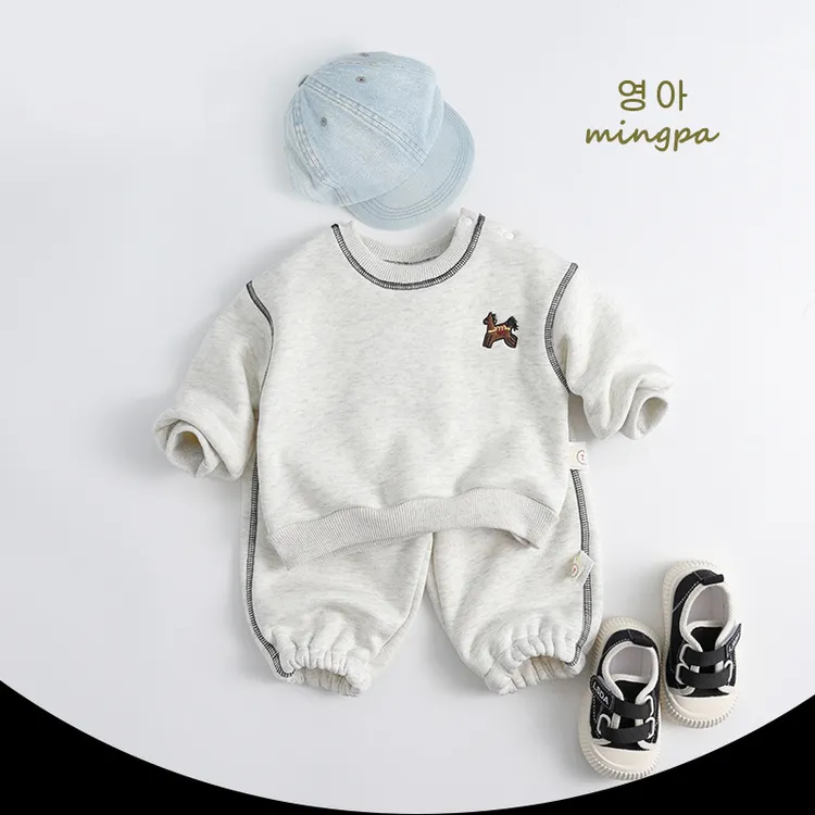 男宝宝套装秋装婴儿衣服卡通可爱超萌新款春秋季婴幼儿一岁两件套