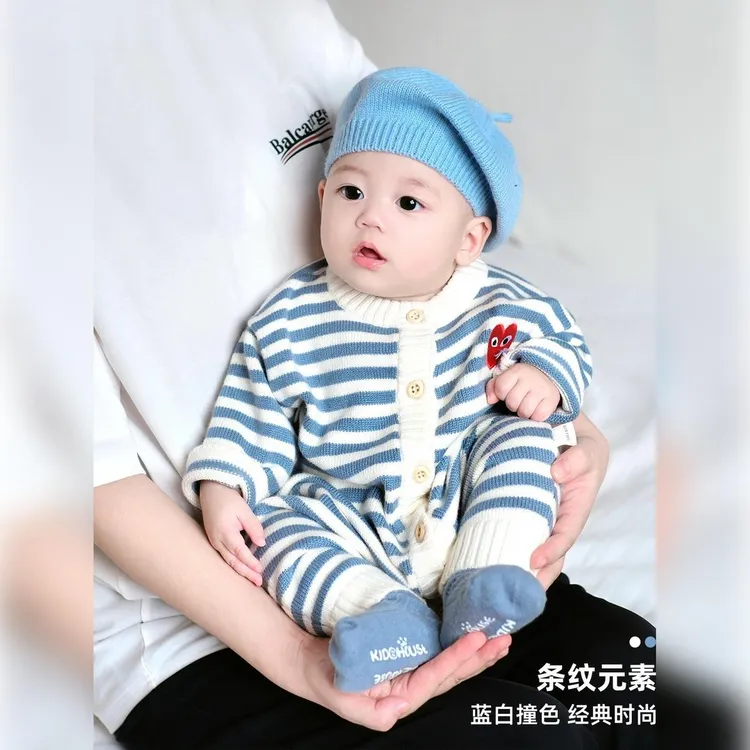 小月龄宝宝秋装连体衣爬服新生婴幼儿衣服秋季针织毛衣超萌外出服