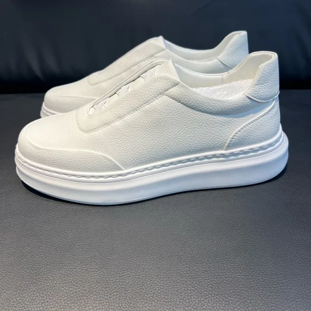 时尚百搭男士小白鞋四季春秋休闲板鞋小白鞋潮流韩版