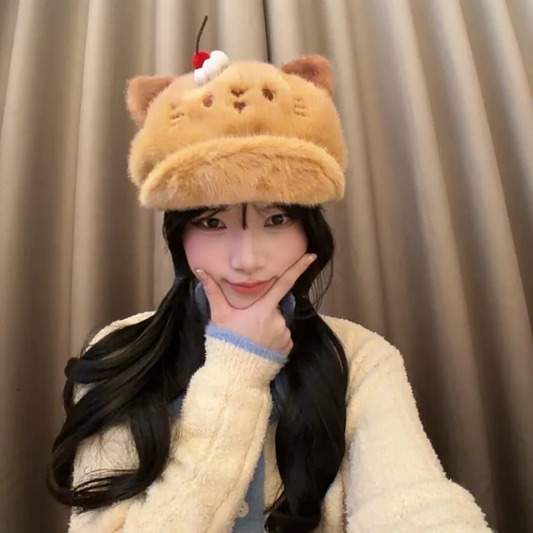 【宝贝】炭烤毛绒蛋糕小猫咪八角帽子女冬季保暖显脸小创意鸭舌帽