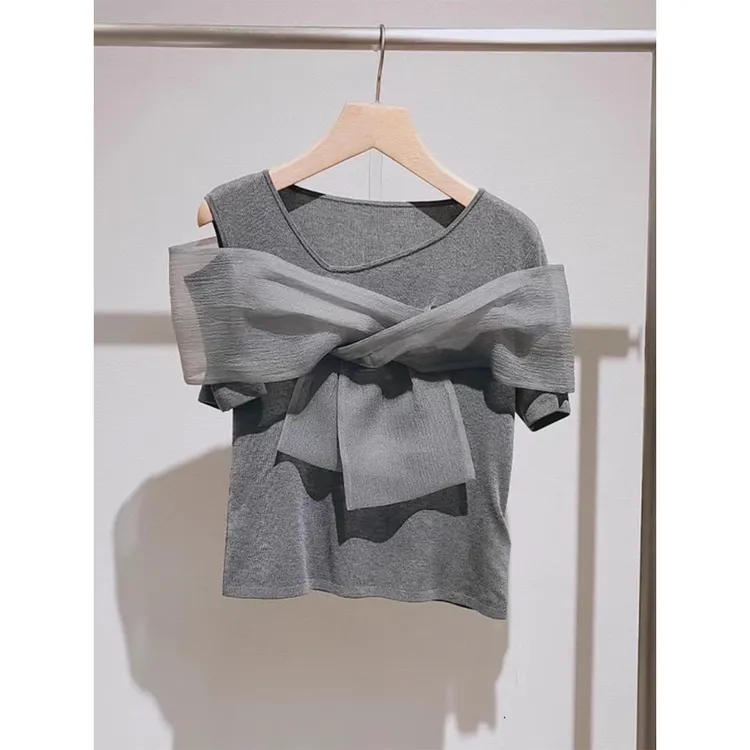 灰色蝴蝶结拼接露肩短袖针织衫女2025夏季新款宽松休闲时尚上衣